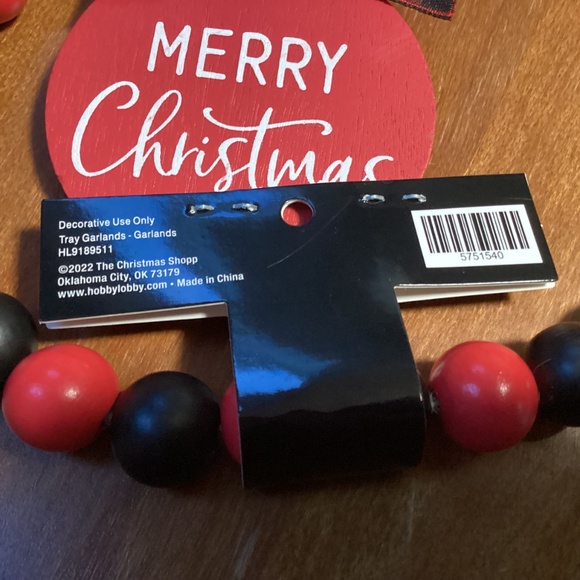 The Christmas Shoppe Wood/Polyester Garland New 33” - Picture 5 of 7